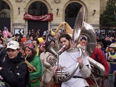 Fanfarons place Gambetta