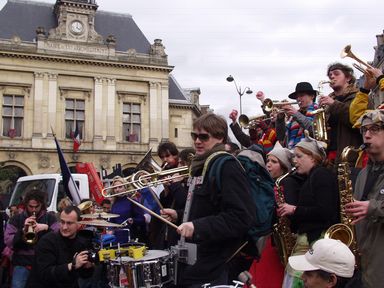 Fanfarons des Arts Déco et d'Olivier de Serres